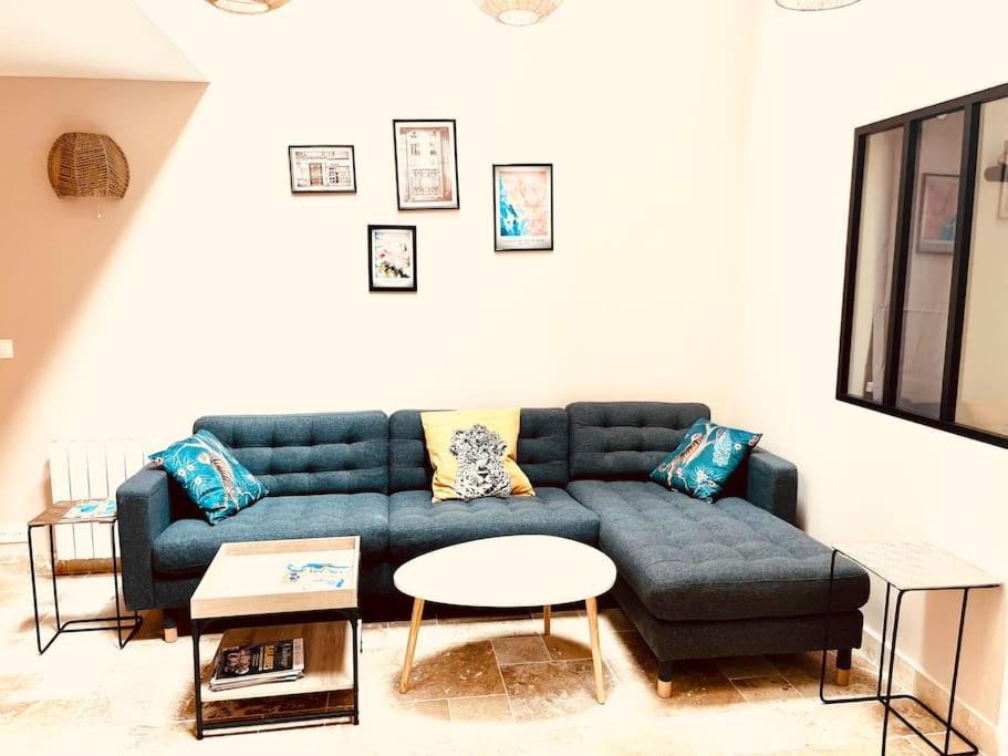 Stylish Loft 17- 3 Bdrs - 2 Bathrs - 7 Pers Apartment Paris